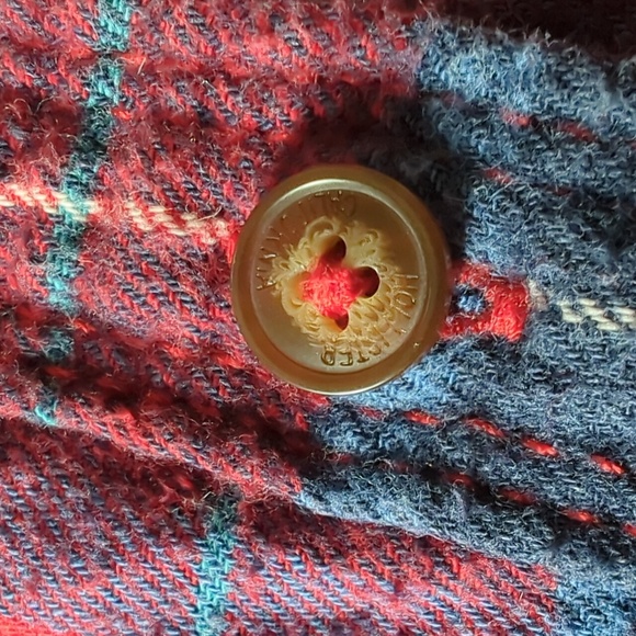 Hollister plaid button down shirt, 100% cotton - Picture 9 of 11